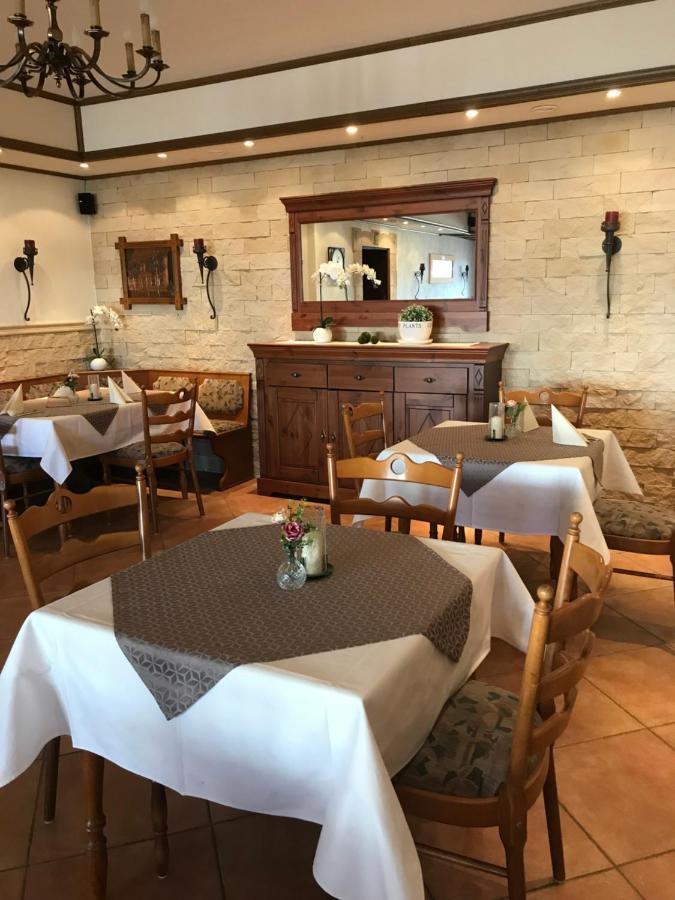 Gasthof Zur Post Hotel - Restaurant Breckerfeld Buitenkant foto