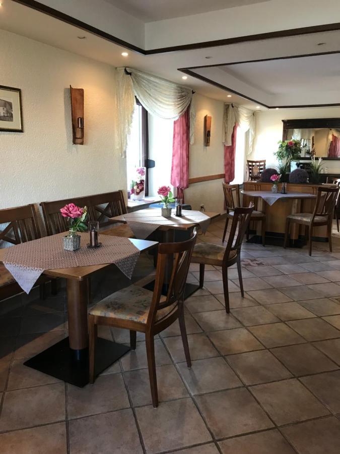 Gasthof Zur Post Hotel - Restaurant Breckerfeld Buitenkant foto