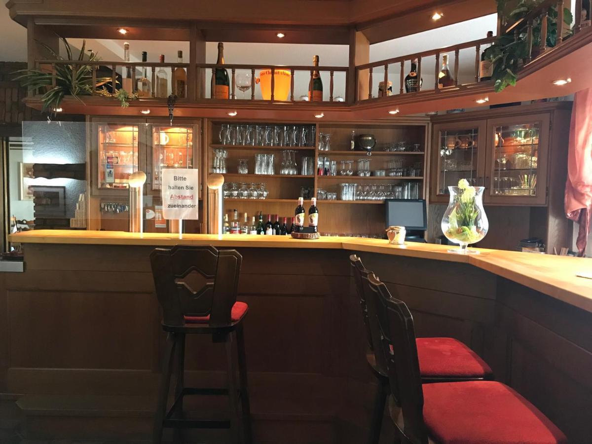 Gasthof Zur Post Hotel - Restaurant Breckerfeld Buitenkant foto