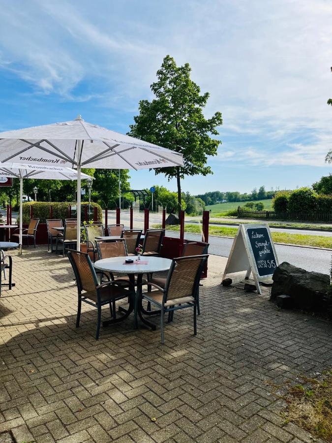 Gasthof Zur Post Hotel - Restaurant Breckerfeld Buitenkant foto