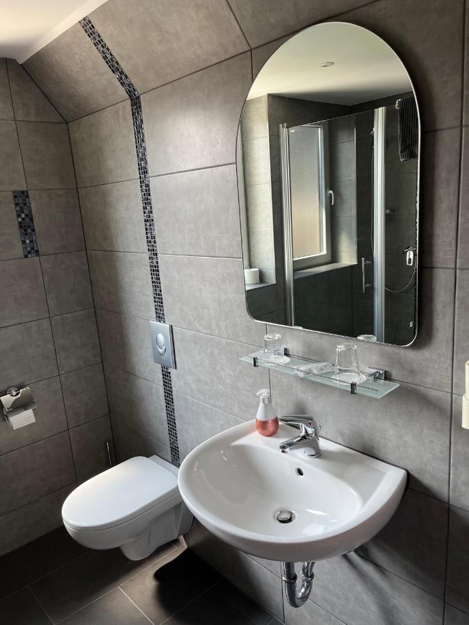 Gasthof Zur Post Hotel - Restaurant Breckerfeld Buitenkant foto